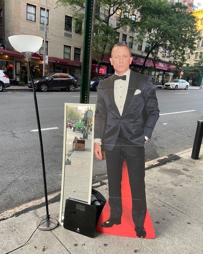 The Single Woman/Man’s Quarantine Starter Pack? Feels Like A Caption Contest....
96th And Madison! #stoopingnyc