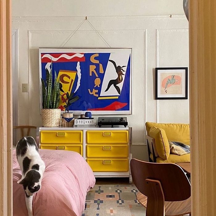 Talk About A Statement Piece . @erin.kr #stoopingsuccess Design Is Making Us Veryyyy Jealous!