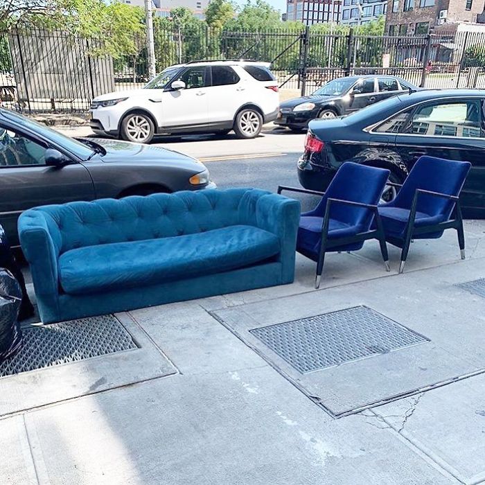 Don’t Panic...but This Looks Like A Lot Of Blue Velvet!!! *start The Car / Bike / Subway / Scooter* Outside Of 34 N7th, Williamsburg #stoopingbrooklyn