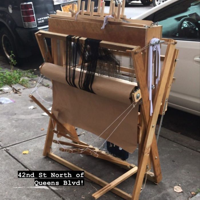 Do We Have Any Loom Lovers??? #stooping #stoopingqueens