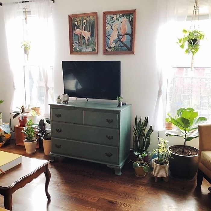 Stooping Success Story: “You Posted This Blue Beauty That Was Out In The Rain 2 Blocks From My Apartment!! I Made My Roommate Run Over With Me In Our Pajamas, But When We Got To It, It Was Way To Heavy To Carry Back. 2 Guys At The Bar Across The Street Watched Our Struggle For A Couple Minutes And Then Asked If They Could Help. They Put Down Their Beers And Carried It All The Way Home For Us! 😭 I Tried To Buy Them A Beer But They Wouldn’t Take Any Money. Strangers Helping Strangers! One Reasons Why I Love NYC!!” #stoopingsuccess #stoopjourney #notallheroeswearcapes