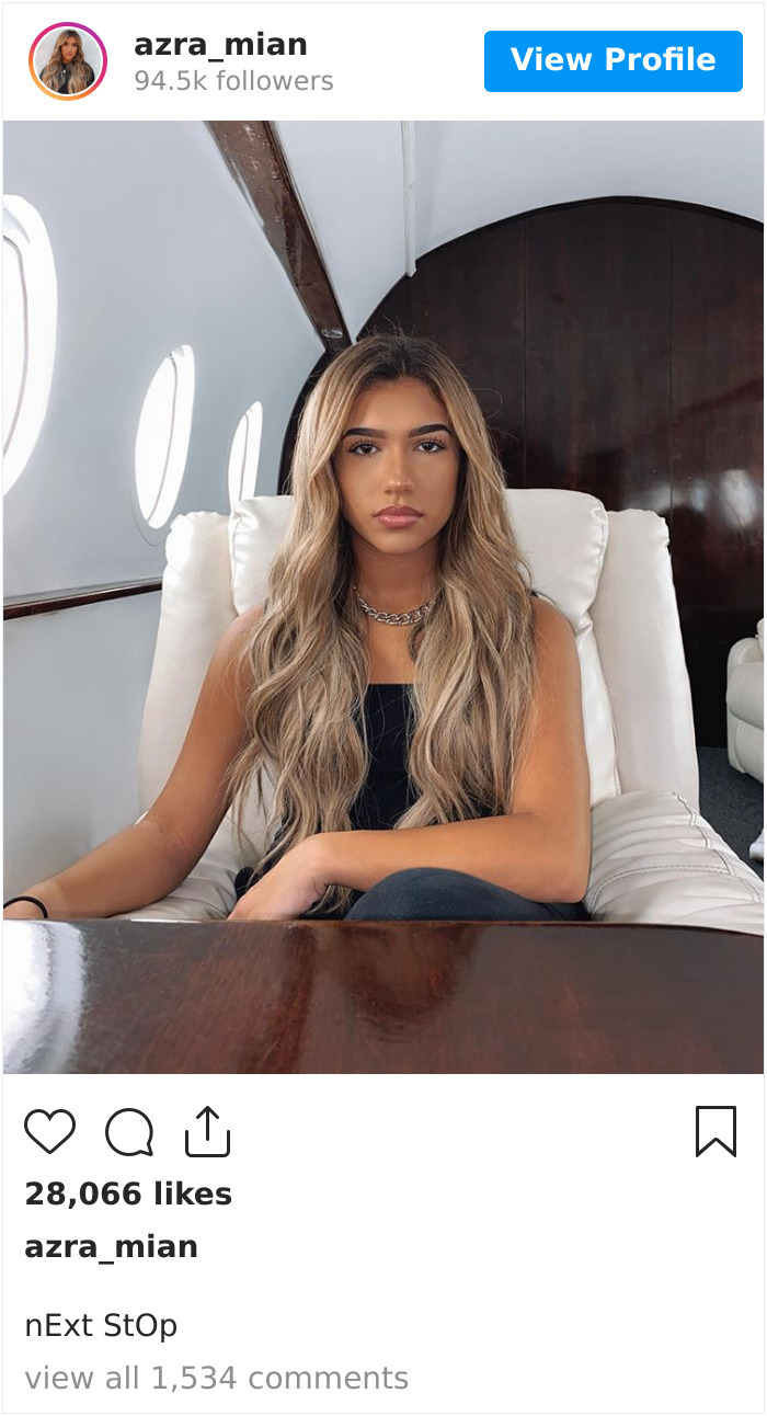 Turns Out, Influencers Are Using Studio Sets To Make Them Look Like They're Flying On Private Planes And Here're 6 Examples