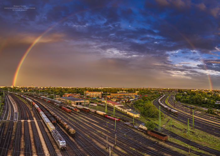 I Spent Five Years With Taking Train Pictures At The Most Exciting Places
