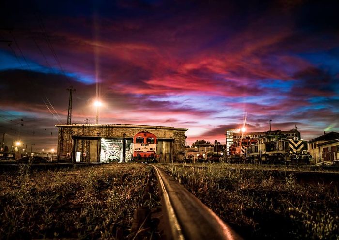 I Spent Five Years With Taking Train Pictures At The Most Exciting Places