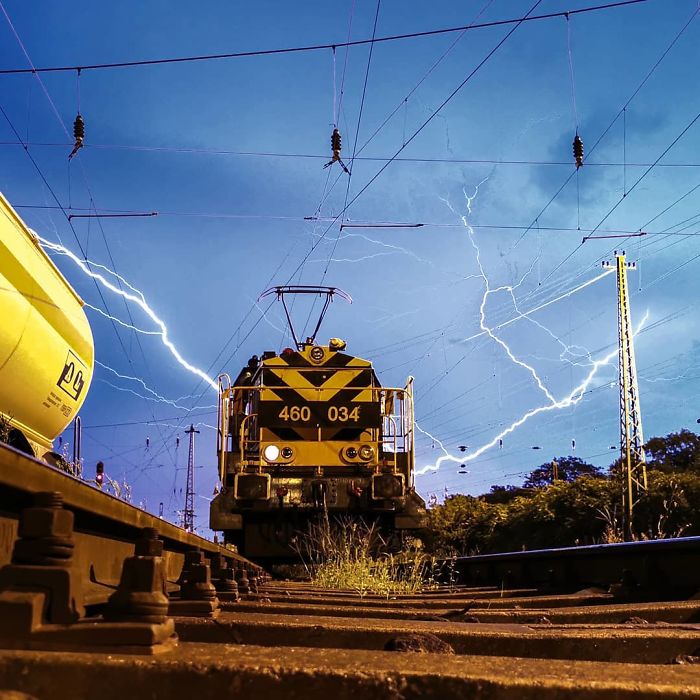 I Spent Five Years With Taking Train Pictures At The Most Exciting Places