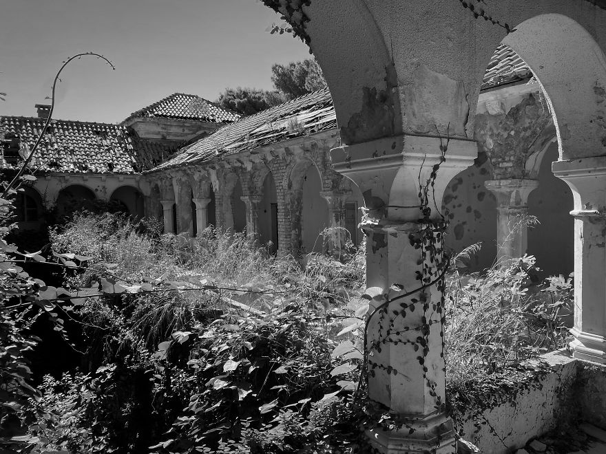 Luxury Hotels Destroyed And Abandoned After Yugoslavia War