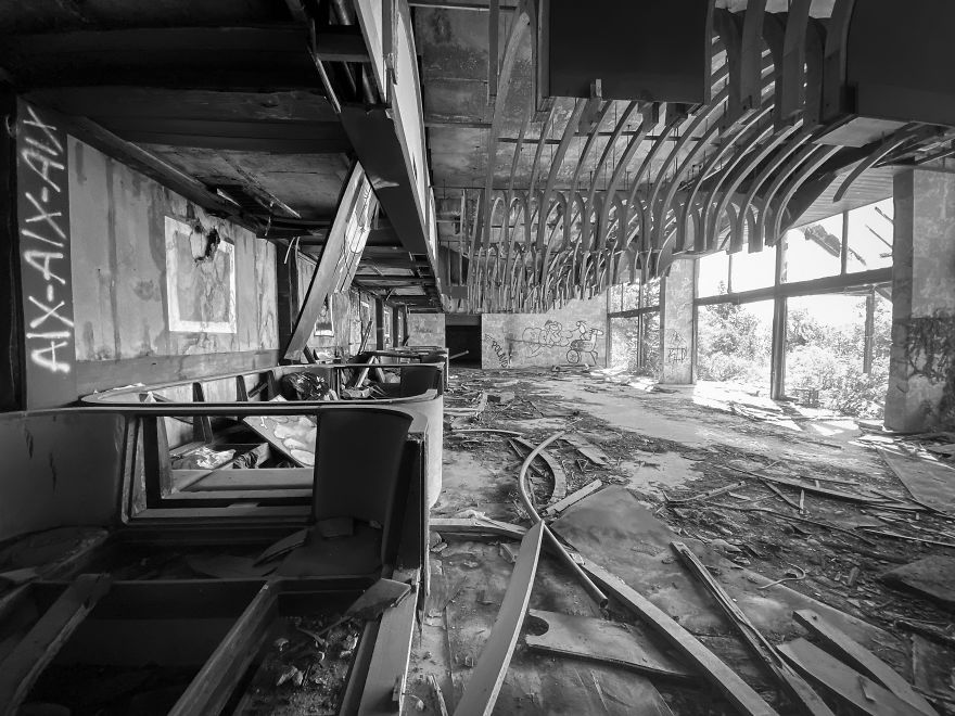 Luxury Hotels Destroyed And Abandoned After Yugoslavia War