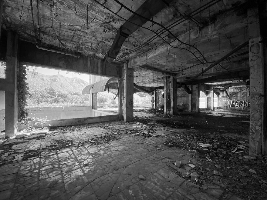 Luxury Hotels Destroyed And Abandoned After Yugoslavia War