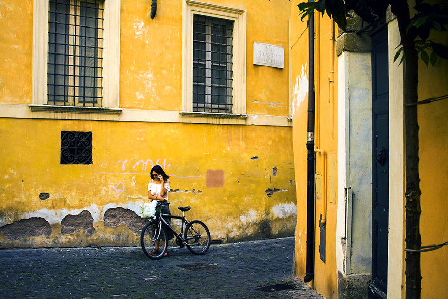 I Try To Catch The Contradictions And The Nuances Of Rome Through Street Photography I Try To Catch The Contradictions And The Nuances Of Rome Through Street Photography