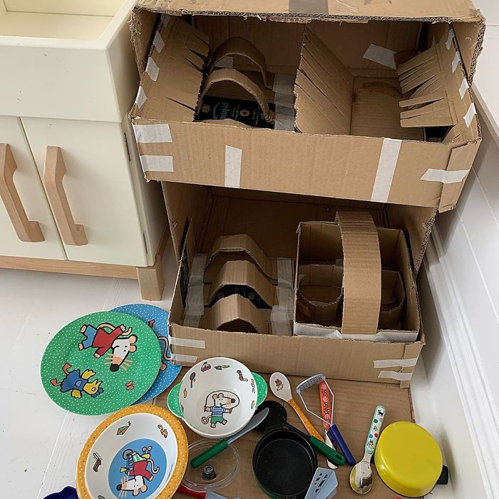 This Mom Is Repurposing Cardboard Into Fun And Accurate Everyday Household Items And Interactive Toys This Mom Is Repurposing Cardboard Into Fun And Accurate Everyday Household Items And Interactive Toys