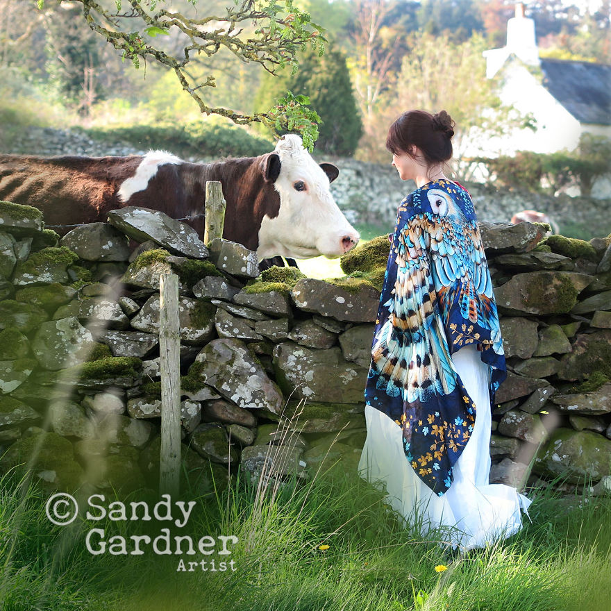 I Create Wearable Artistic Scarfs Inspired By Owls, Ravens, Swans, And Other Majestic Birds (30 Pics) I Create Wearable Artistic Scarfs Inspired By Owls, Ravens, Swans, And Other Majestic Birds (30 Pics)