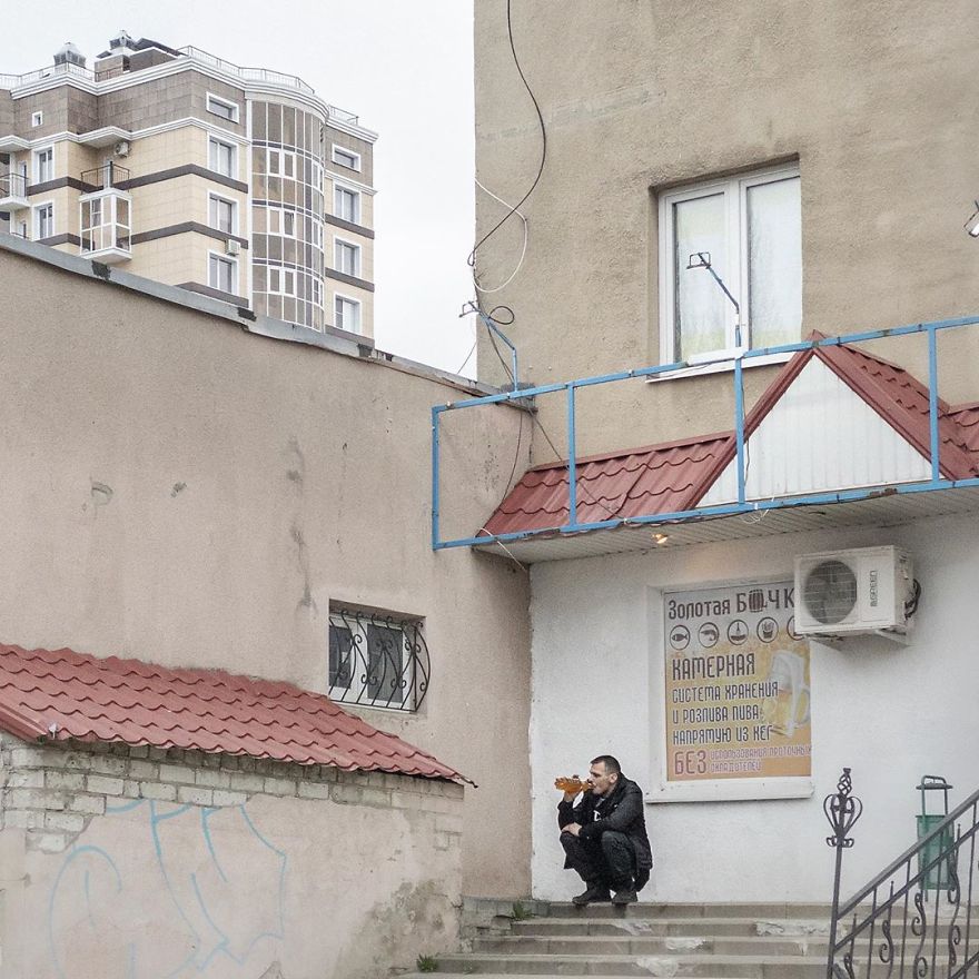 Photographer Reveals Peculiarities Of Russian Daily Life In A Unique Way