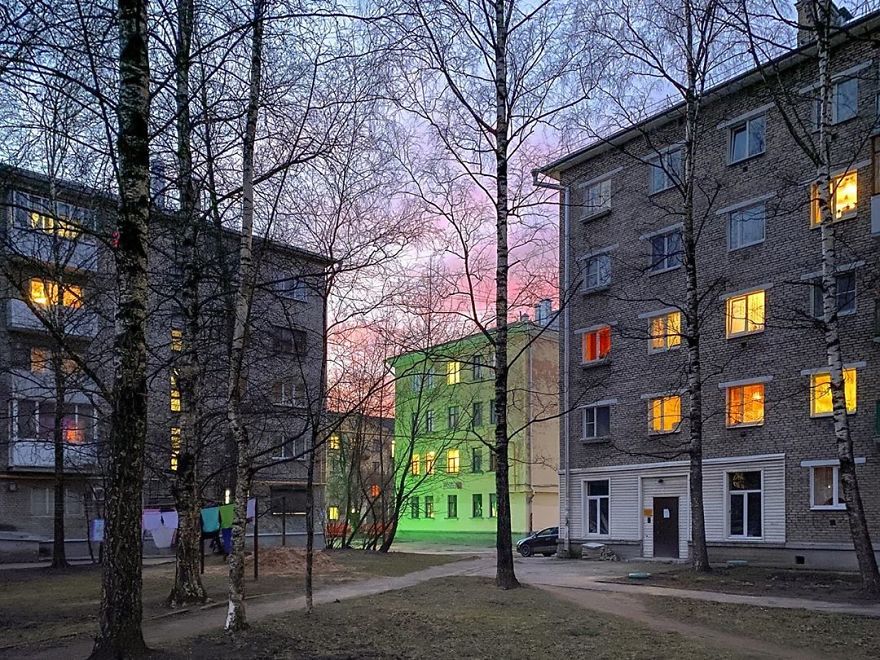 Photographer Reveals Peculiarities Of Russian Daily Life In A Unique Way