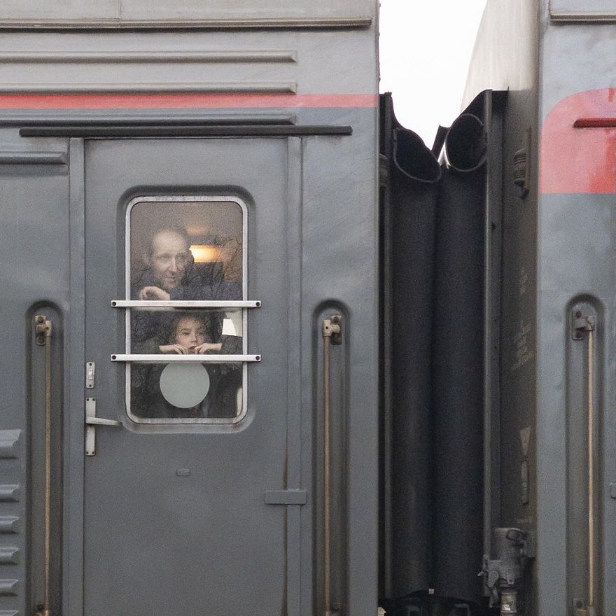 Photographer Reveals Peculiarities Of Russian Daily Life In A Unique Way