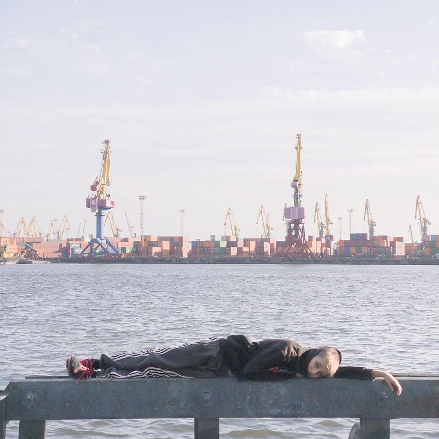 Photographer Reveals Peculiarities Of Russian Daily Life In A Unique Way