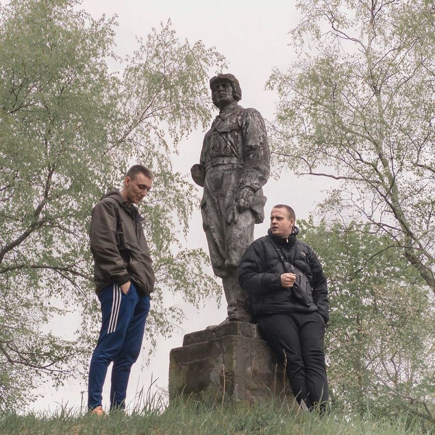 Photographer Reveals Peculiarities Of Russian Daily Life In A Unique Way