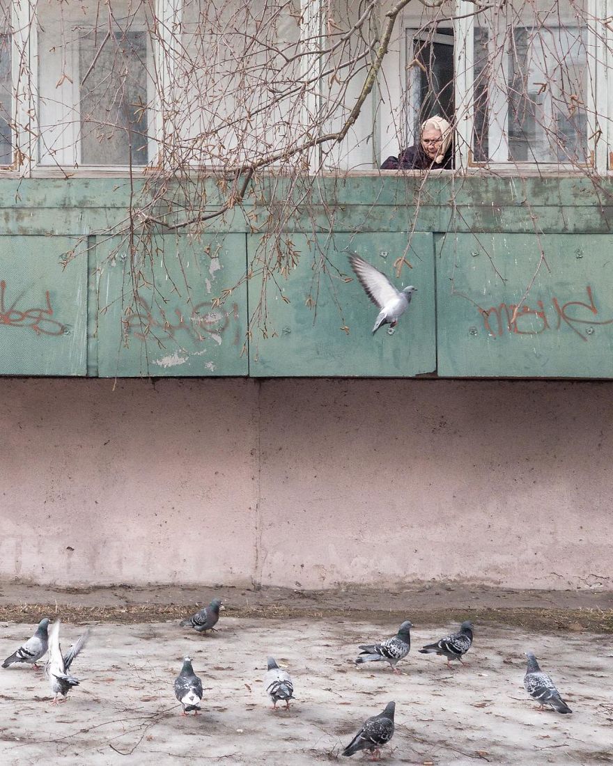 Photographer Reveals Peculiarities Of Russian Daily Life In A Unique Way