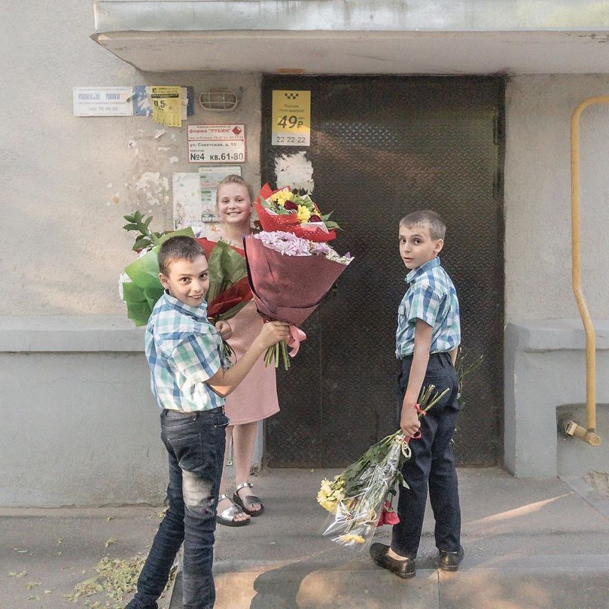Photographer Reveals Peculiarities Of Russian Daily Life In A Unique Way