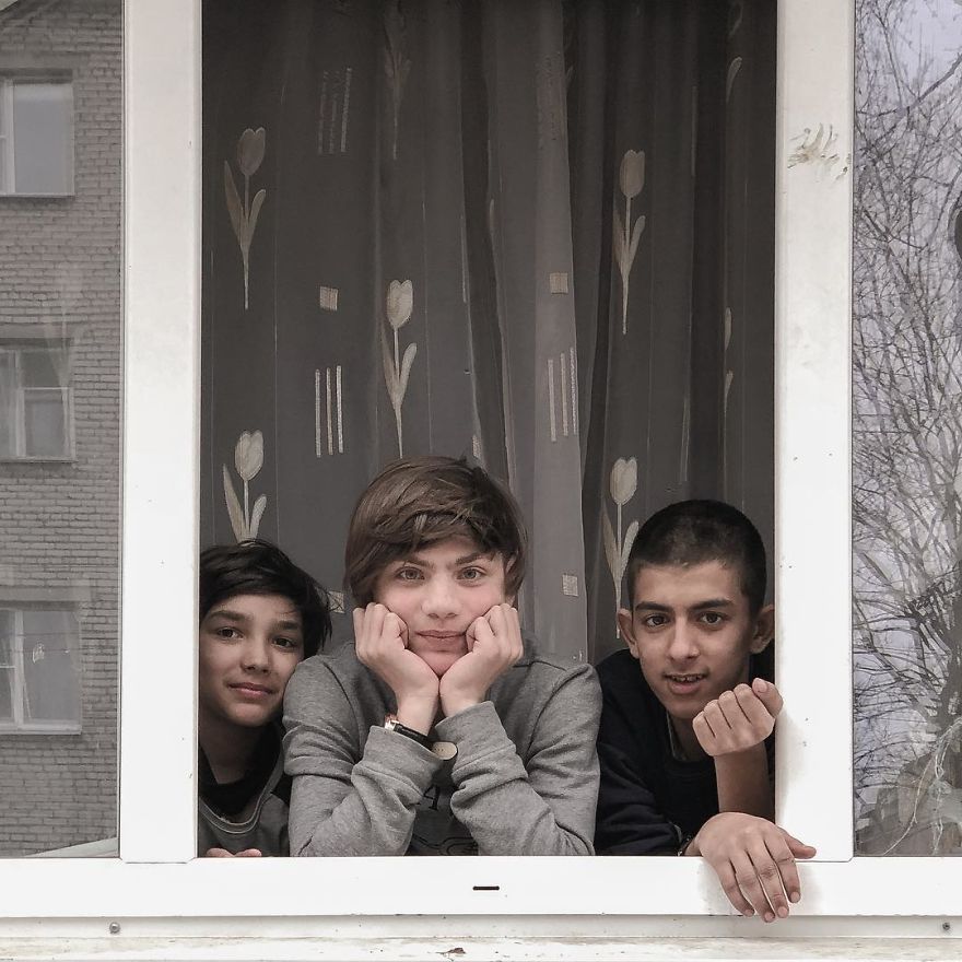 Photographer Reveals Peculiarities Of Russian Daily Life In A Unique Way