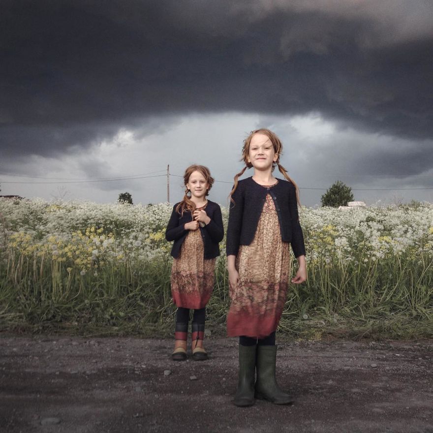 Photographer Reveals Peculiarities Of Russian Daily Life In A Unique Way