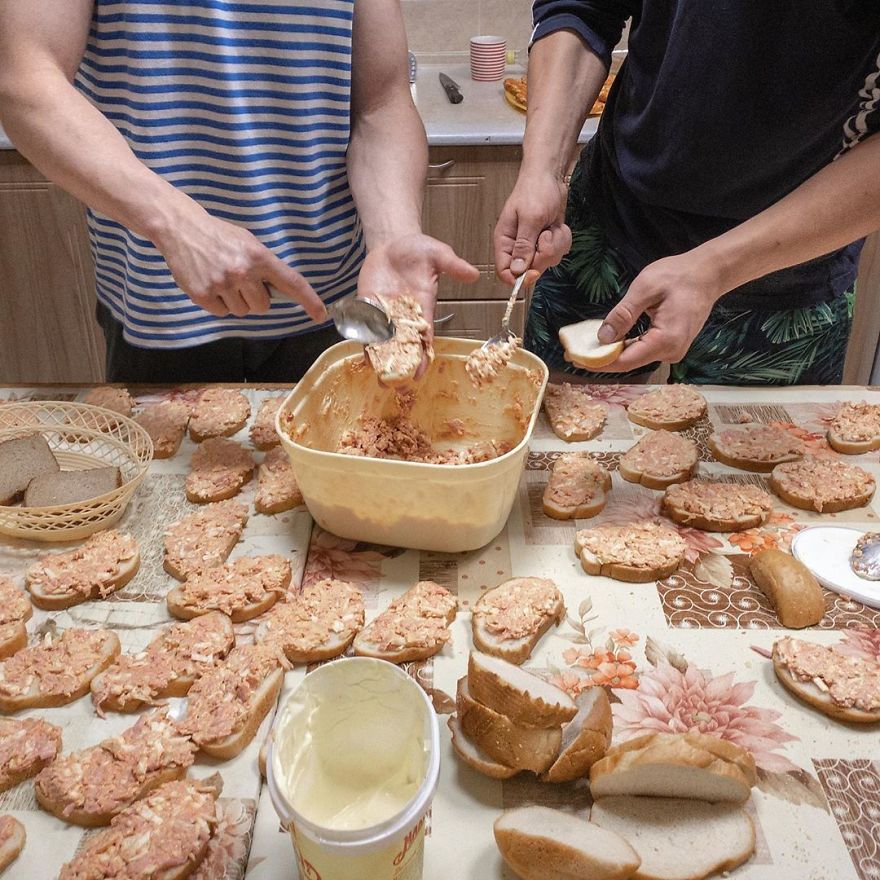 Photographer Reveals Peculiarities Of Russian Daily Life In A Unique Way