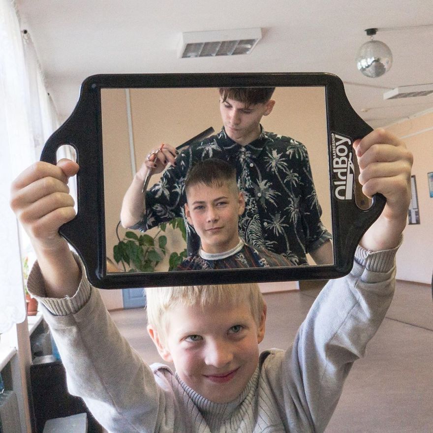 Photographer Reveals Peculiarities Of Russian Daily Life In A Unique Way