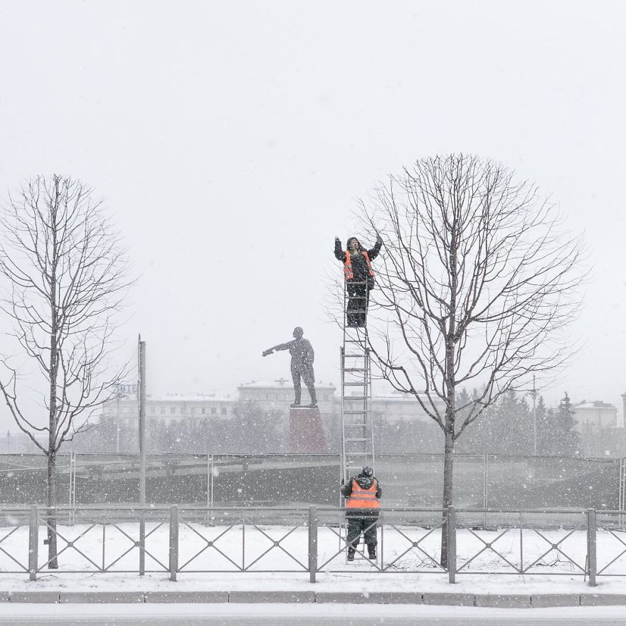 Photographer Reveals Peculiarities Of Russian Daily Life In A Unique Way
