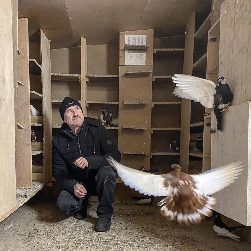 Photographer Reveals Peculiarities Of Russian Daily Life In A Unique Way