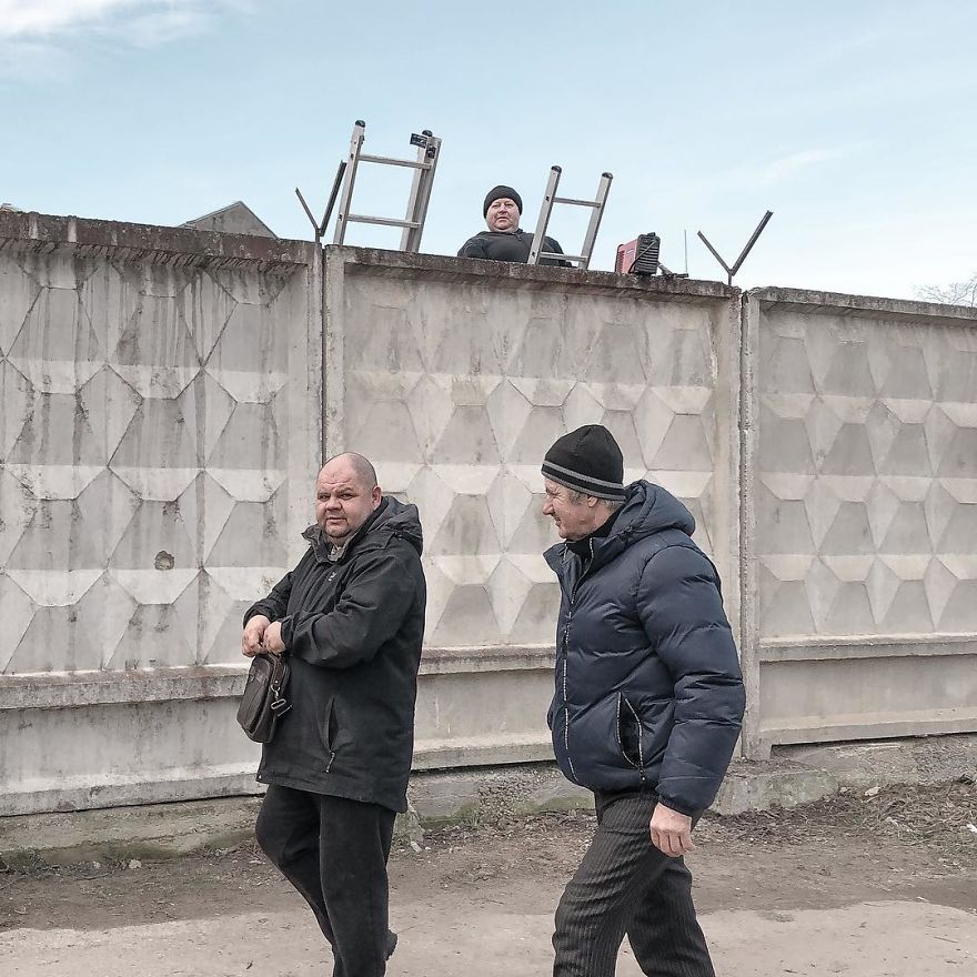 Photographer Reveals Peculiarities Of Russian Daily Life In A Unique Way