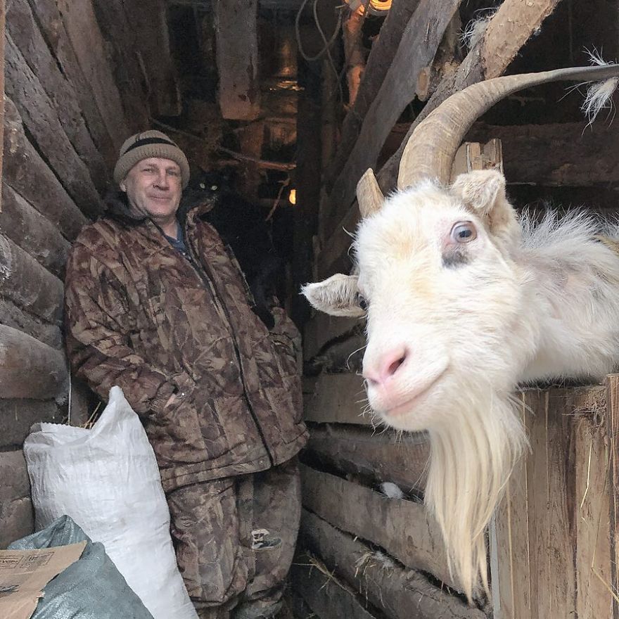 Photographer Reveals Peculiarities Of Russian Daily Life In A Unique Way