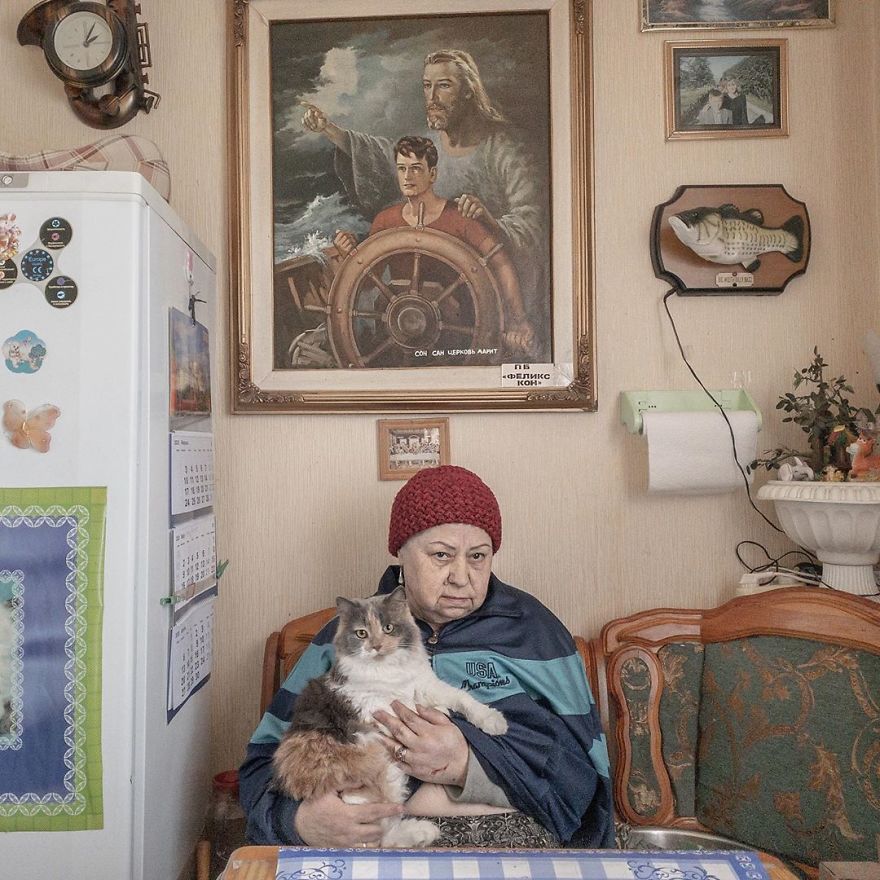 Photographer Reveals Peculiarities Of Russian Daily Life In A Unique Way
