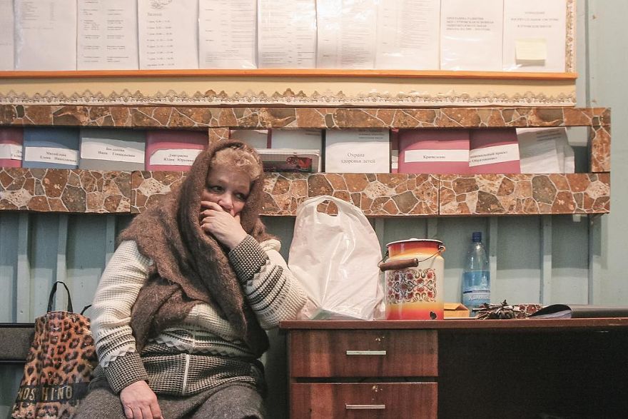 Photographer Reveals Peculiarities Of Russian Daily Life In A Unique Way
