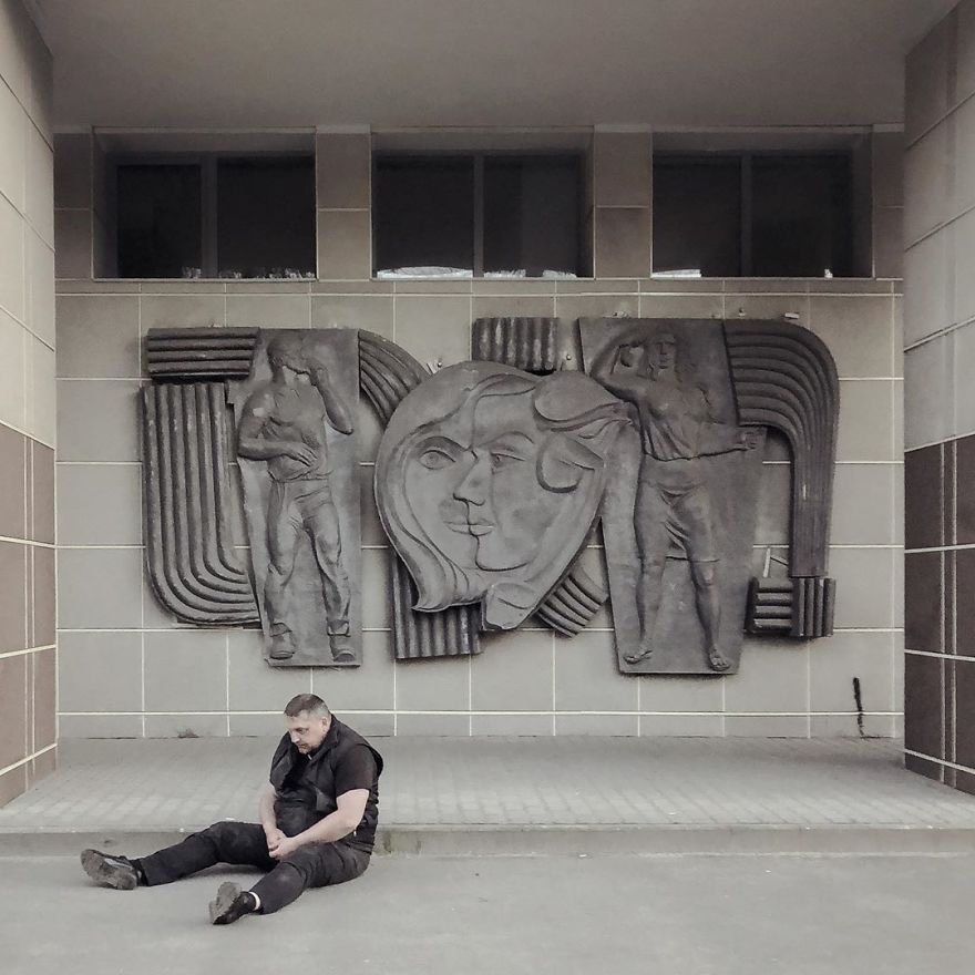 Photographer Reveals Peculiarities Of Russian Daily Life In A Unique Way