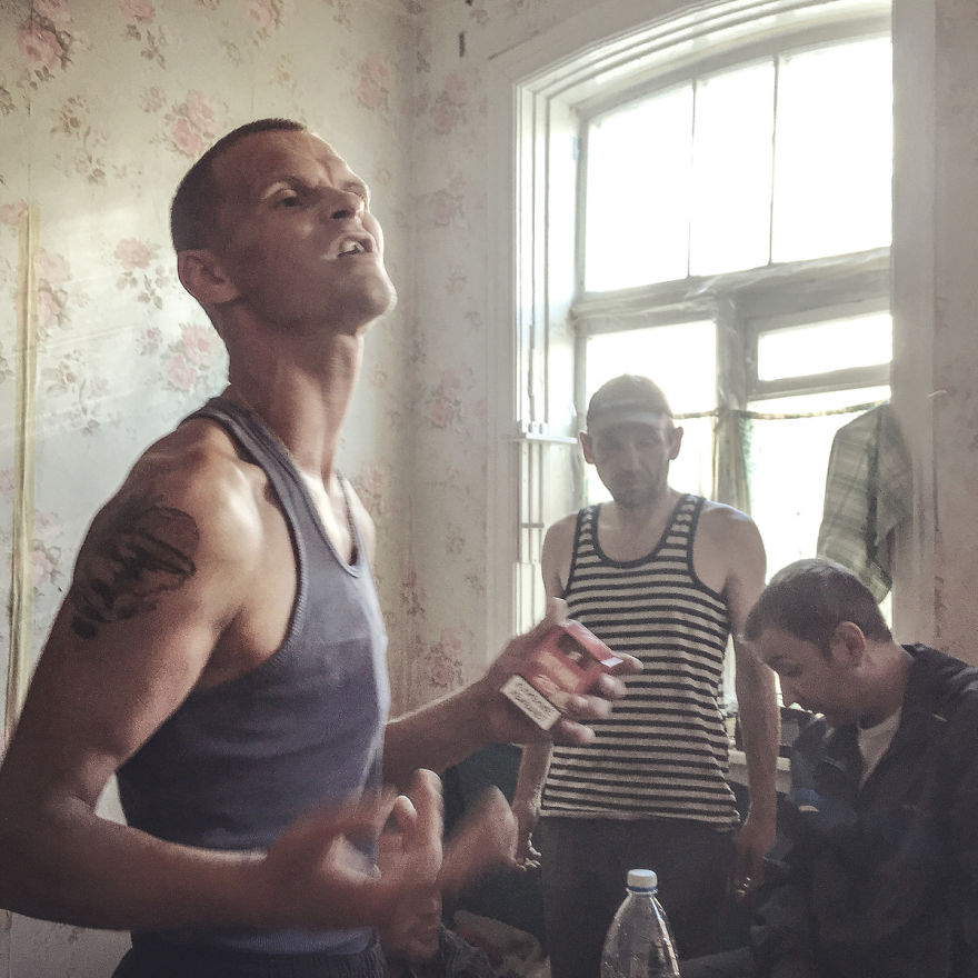 Photographer Reveals Peculiarities Of Russian Daily Life In A Unique Way