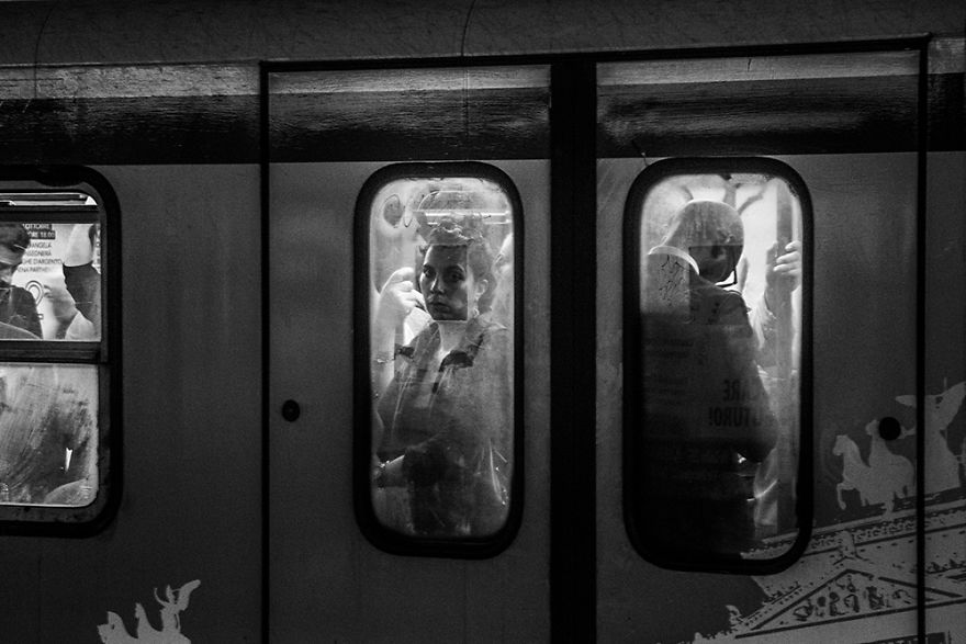 I Try To Catch The Contradictions And The Nuances Of Rome Through Street Photography I Try To Catch The Contradictions And The Nuances Of Rome Through Street Photography