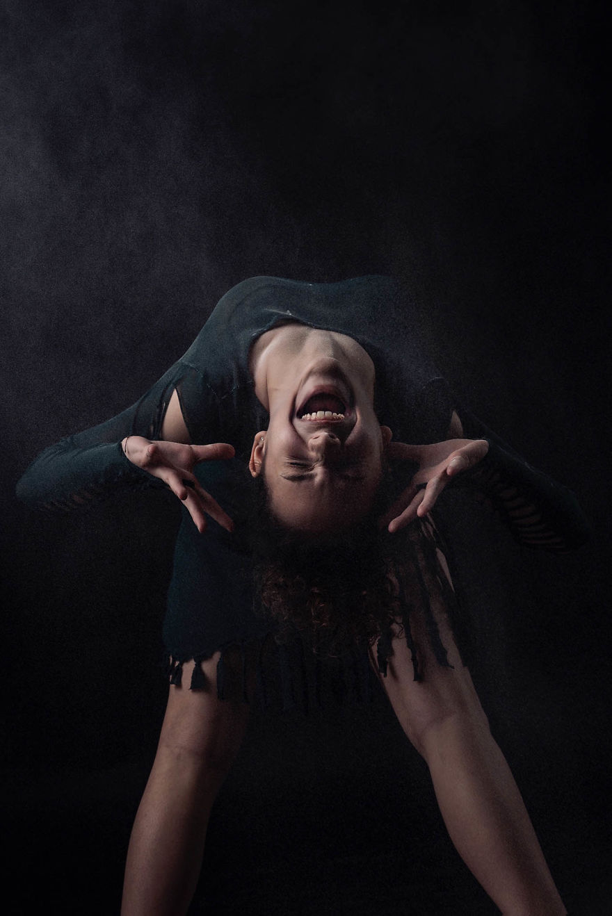 Sara's Story: A Photographic Journal For All The Dancing Kids In Pursuit Of Their Dreams