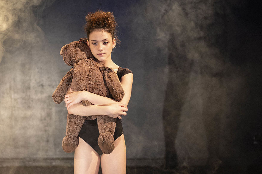 Sara's Story: A Photographic Journal For All The Dancing Kids In Pursuit Of Their Dreams