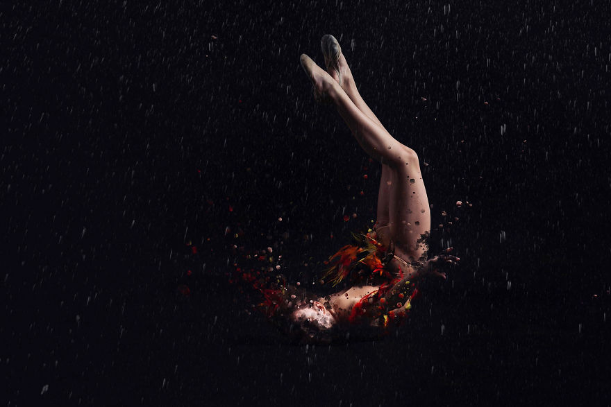 Sara's Story: A Photographic Journal For All The Dancing Kids In Pursuit Of Their Dreams