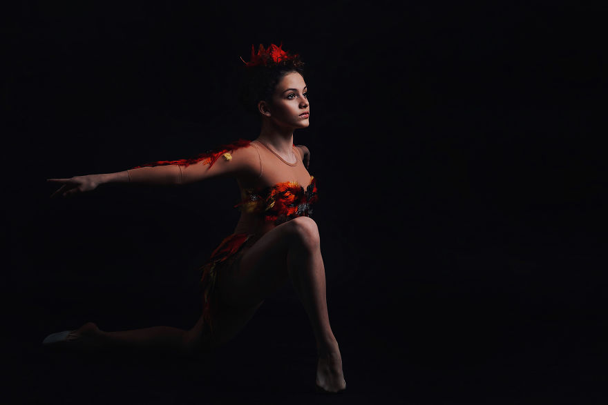 Sara's Story: A Photographic Journal For All The Dancing Kids In Pursuit Of Their Dreams Sara's Story: A Photographic Journal For All The Dancing Kids In Pursuit Of Their Dreams