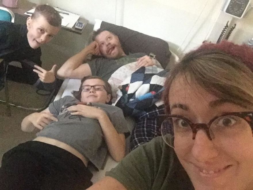 I Have A Family, But I Struggle With Depression And Addiction, So I Made This Children's Book To Help Explain It I Have A Family, But I Struggle With Depression And Addiction, So I Made This Children's Book To Help Explain It