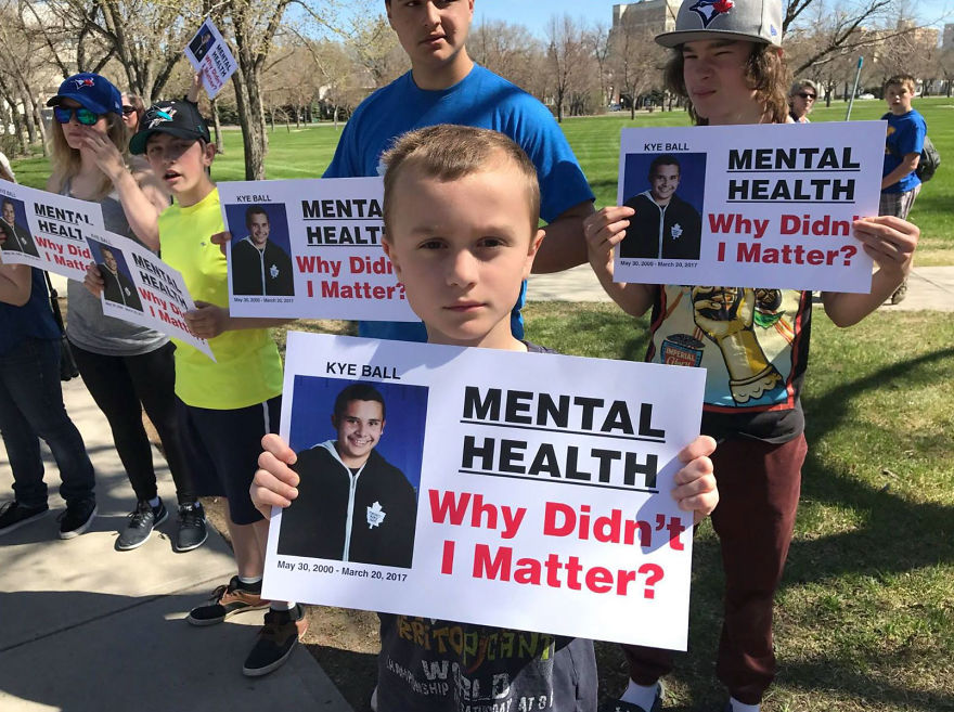 I Have A Family, But I Struggle With Depression And Addiction, So I Made This Children's Book To Help Explain It I Have A Family, But I Struggle With Depression And Addiction, So I Made This Children's Book To Help Explain It