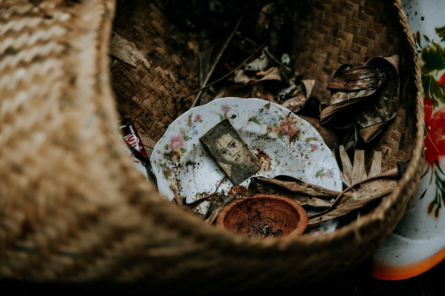 Visiting The Haunted Cemetary Of Trunyan, Bali.