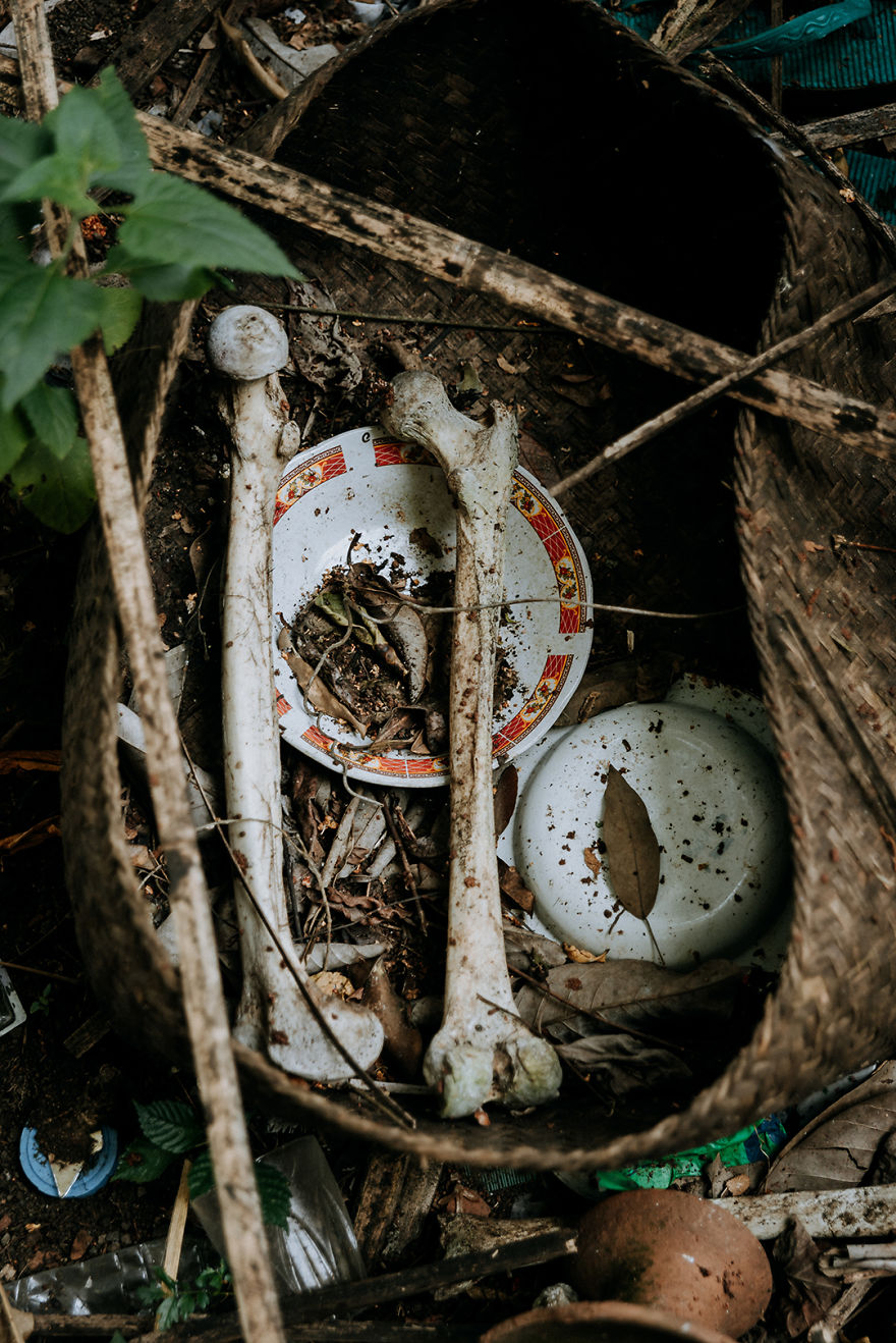 Visiting The Haunted Cemetary Of Trunyan, Bali. Visiting The Haunted Cemetary Of Trunyan, Bali.