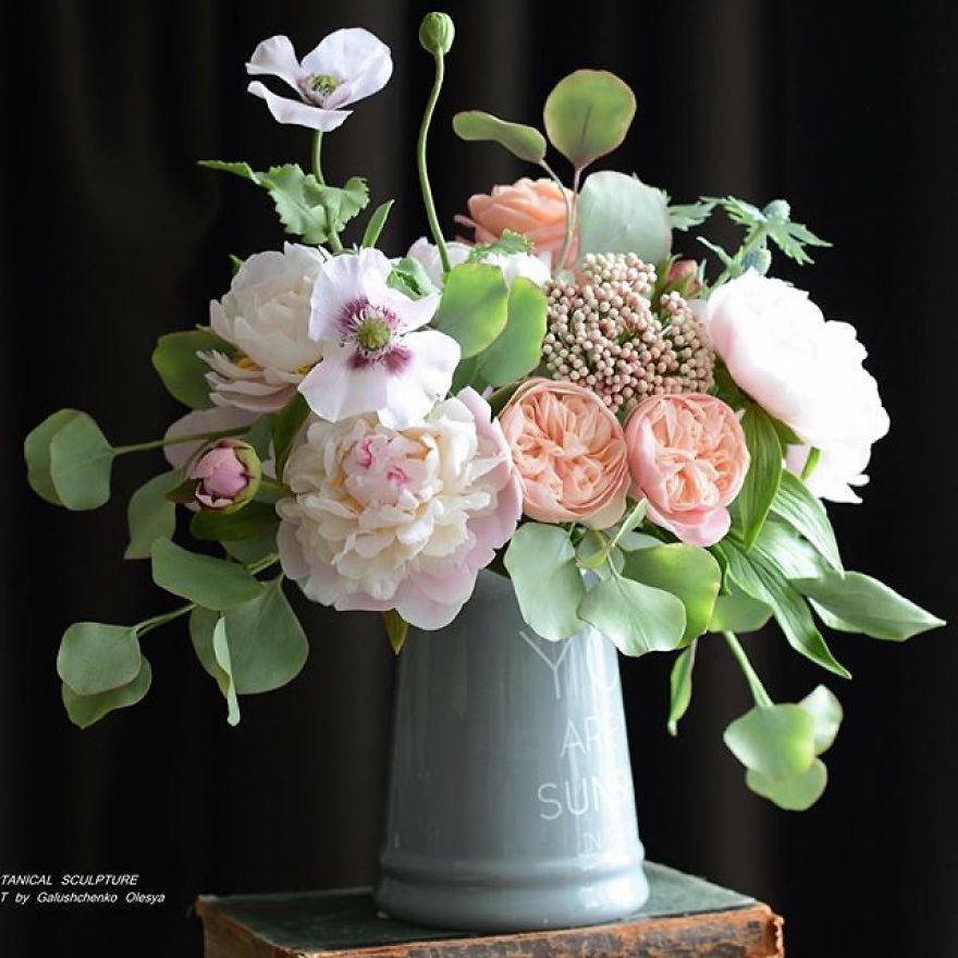 This Artist Creates Amazing Realistic Porcelain Flowers