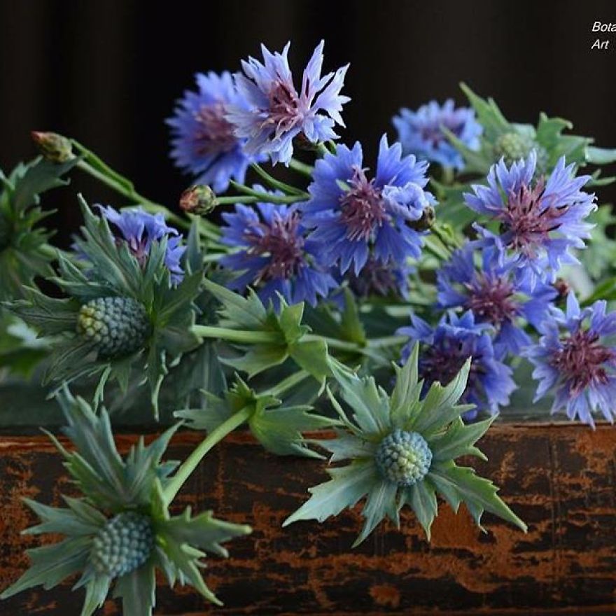 This Artist Creates Amazing Realistic Porcelain Flowers