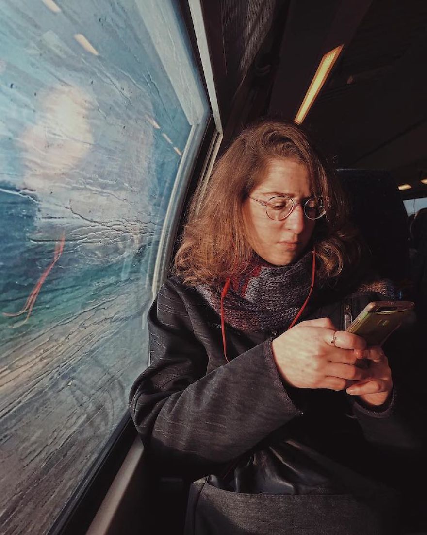 Woman Uses Her iPhone To Photograph Other Passengers On Their Way To Work And The Result Is Pure Art