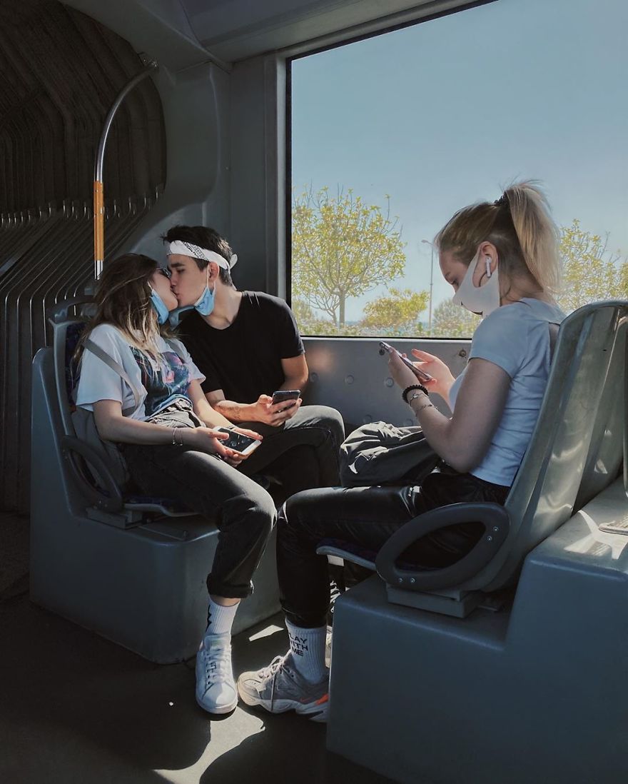 Woman Uses Her iPhone To Photograph Other Passengers On Their Way To Work And The Result Is Pure Art