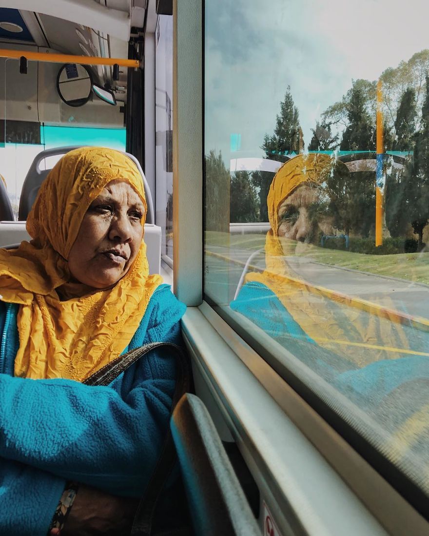 Woman Uses Her iPhone To Photograph Other Passengers On Their Way To Work And The Result Is Pure Art