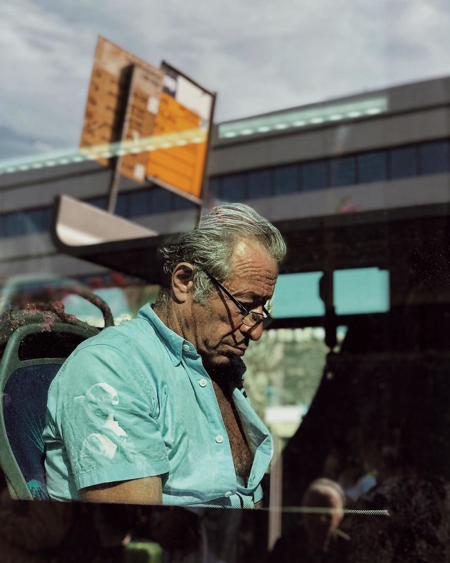 Woman Uses Her iPhone To Photograph Other Passengers On Their Way To Work And The Result Is Pure Art