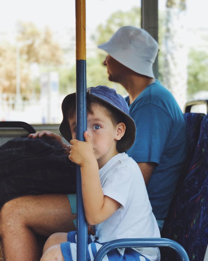 Woman Uses Her iPhone To Photograph Other Passengers On Their Way To Work And The Result Is Pure Art